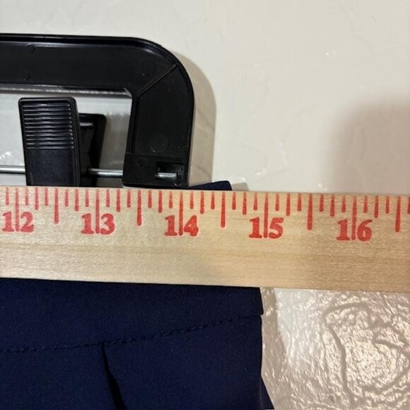 RLX Ralph Lauren Shorts Womens Small Navy Pleated Golf Athletic Stretch Active - Picture 8 of 10